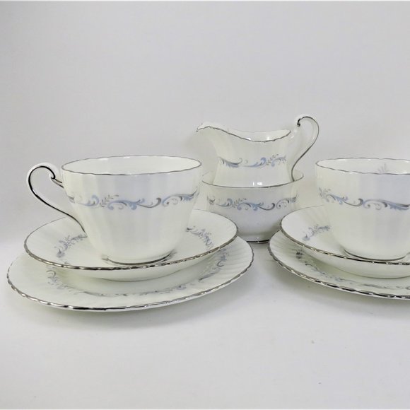 Paragon Teacup Trio Set (X2) plus Creamer and Sugar Bowl Morning Rose Bone China - Picture 2 of 10